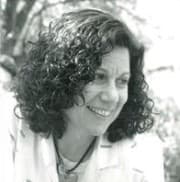 Αθηνά Παπαδάκη