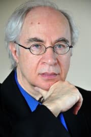 Βασίλης Καραποστόλης